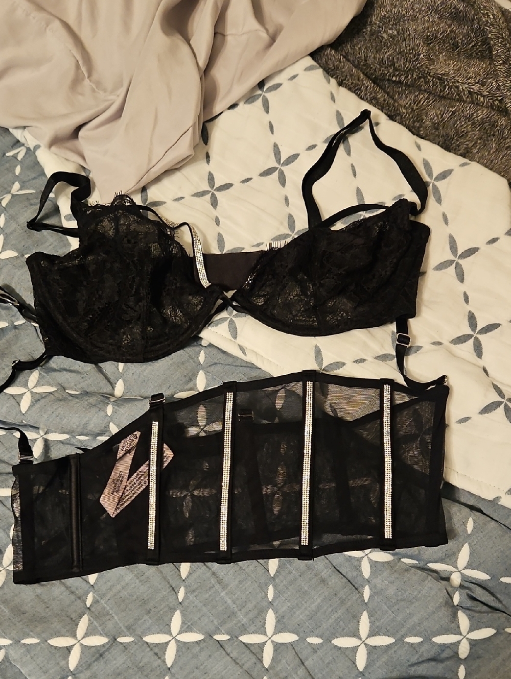 Victorias Secret Bra 2 Piece Black Set Never Worn